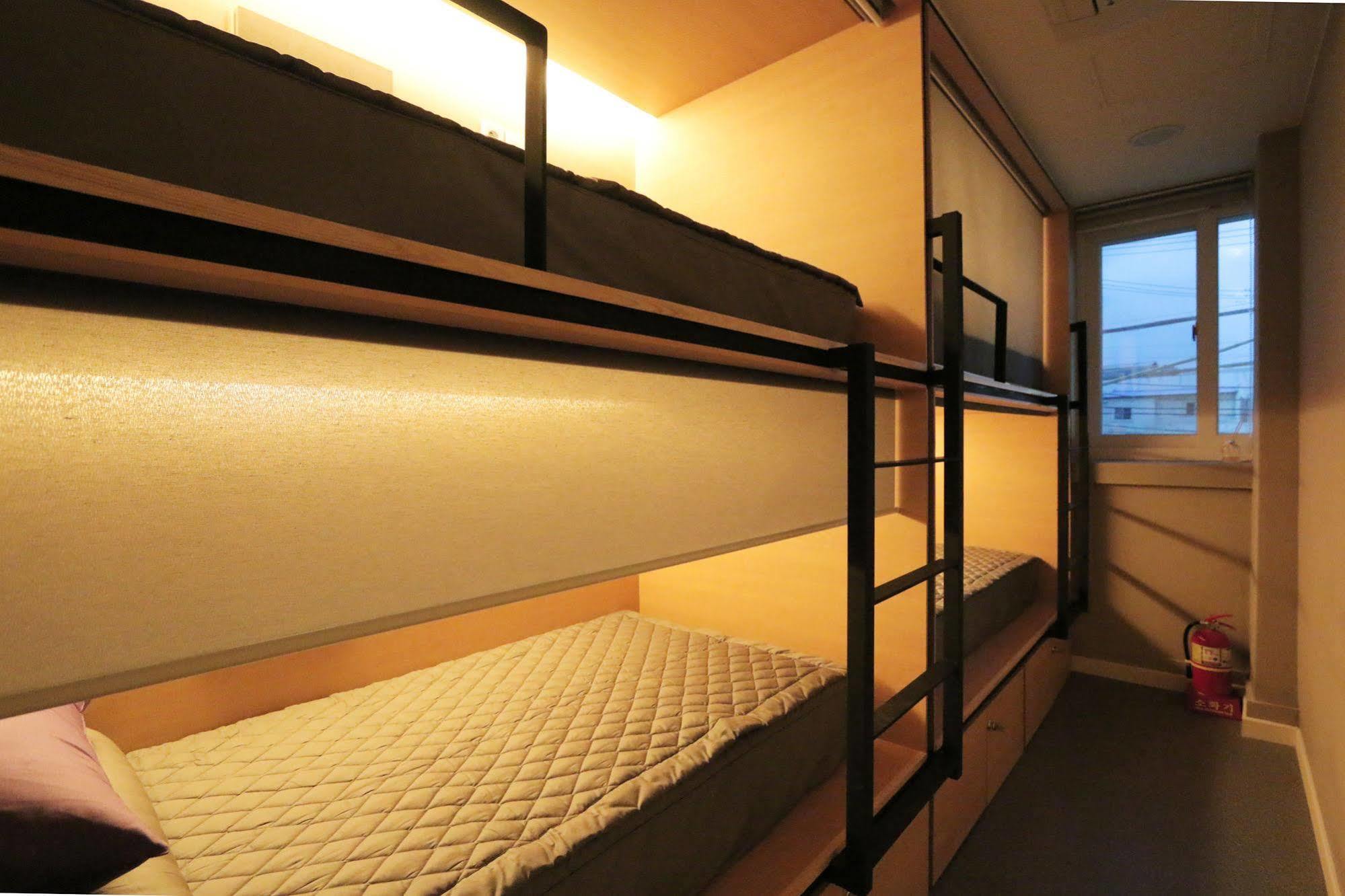 Blueboat Hostel Gyeongju Exterior foto